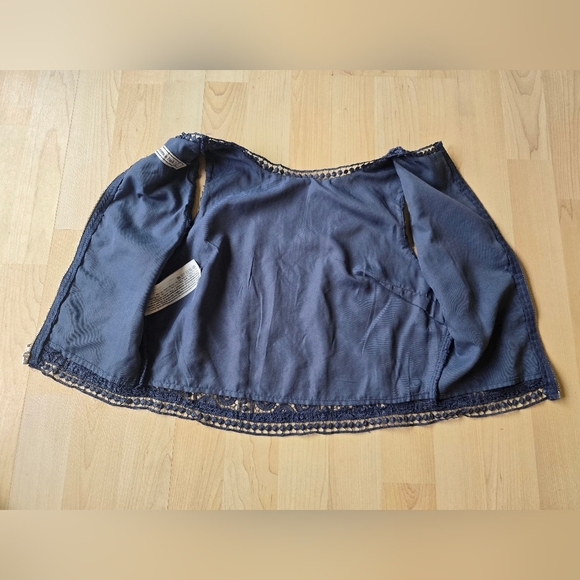 Abercrombie And Fitch Zip Back Crochet Crop Top Size Small - Picture 4 of 7